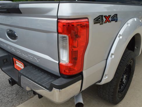 Used 2018 Ford F250 XL w/ Power Equipment Group AWD/4WD image 11