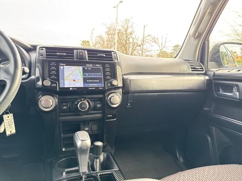 Used 2020 Toyota 4Runner TRD Off-Road image 19