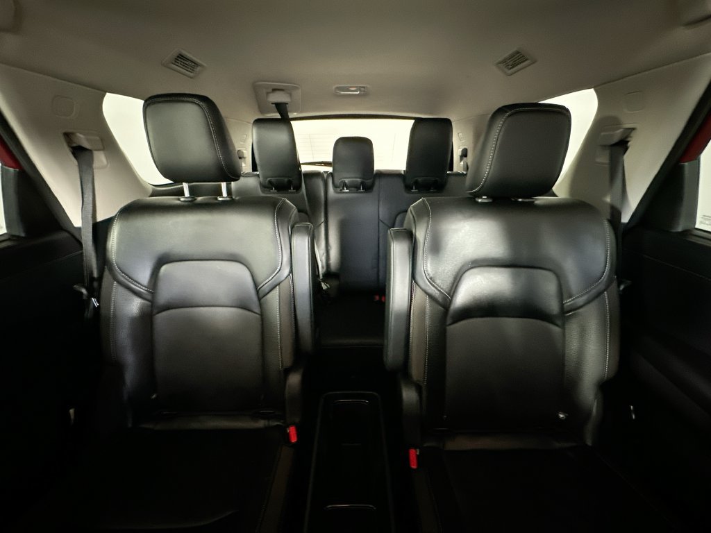 Used 2024 Nissan Pathfinder SL w/ SL Premium Package FWD image 13