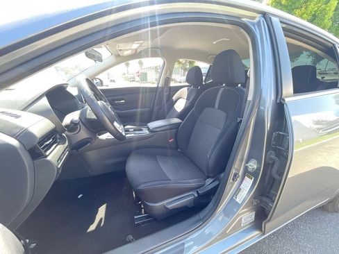 Used 2020 Nissan Sentra SV FWD image 13