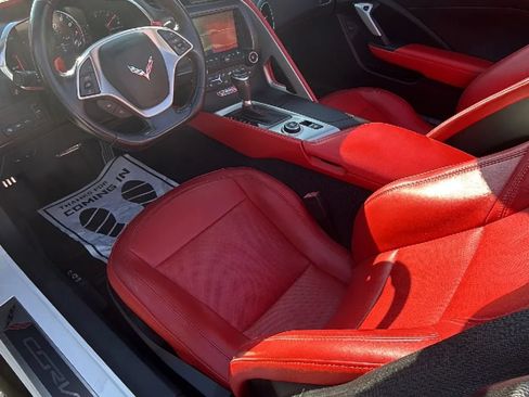Used 2019 Chevrolet Corvette Stingray Convertible Z51 2LT RWD image 28