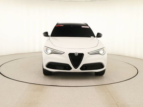 Used 2023 Alfa Romeo Stelvio Sprint RWD image 11