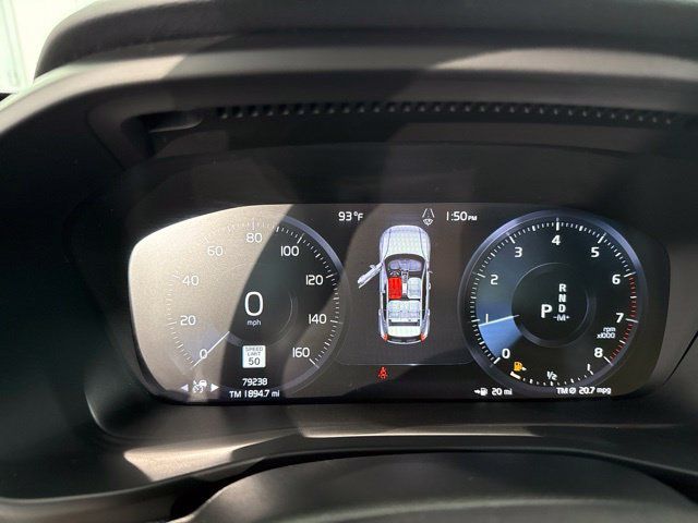 Used 2022 Volvo XC40 T5 Momentum AWD/4WD image 25