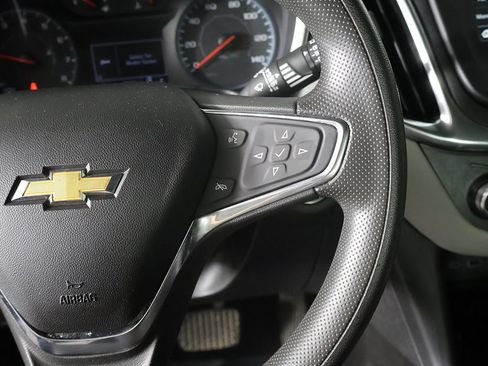 Used 2019 Chevrolet Equinox LS AWD/4WD image 37