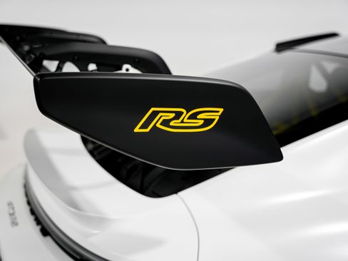 Used 2025 Porsche 911 GT3 RS image 45