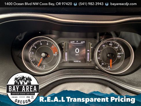 Used 2019 Jeep Cherokee Latitude w/ Popular Appearance Group AWD/4WD image 9