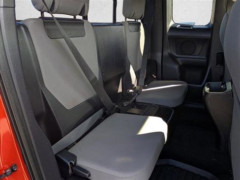 Used 2016 Toyota Tacoma SR5 image 19