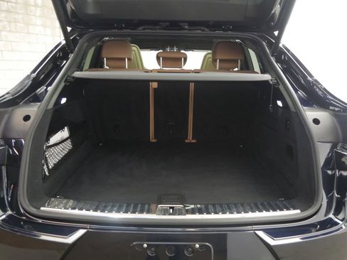 Certified 2023 Porsche Cayenne Turbo AWD/4WD image 20