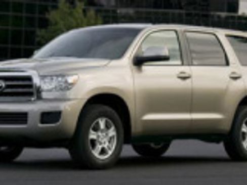 Used 2008 Toyota Sequoia SR5 image 1
