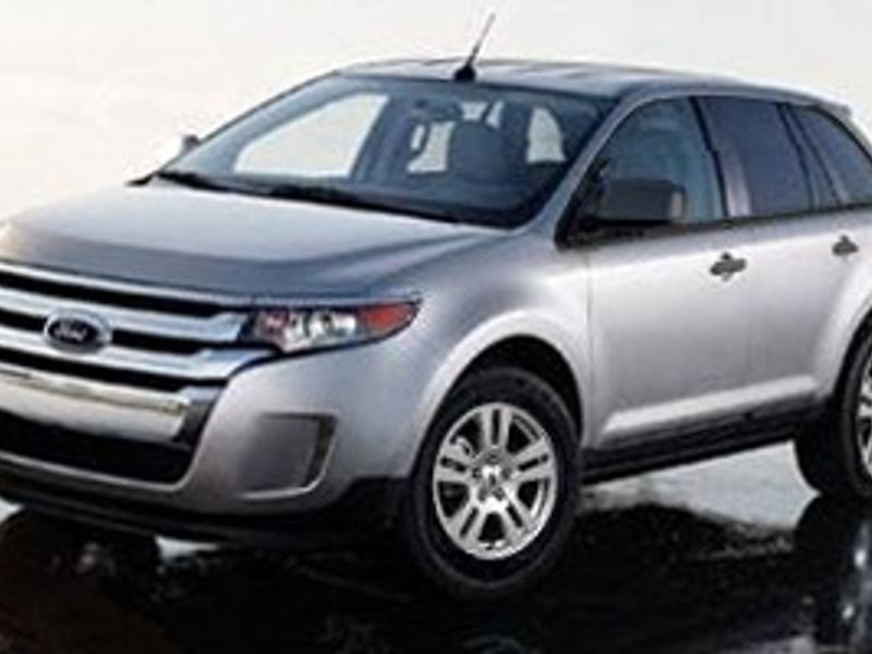 Used 2013 Ford Edge SE image 1