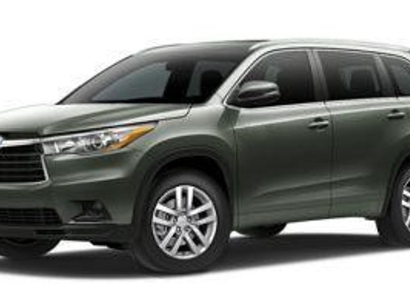 Used 2016 Toyota Highlander XLE image 1