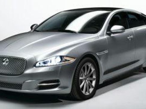 Used 2015 Jaguar XJ AWD image 1