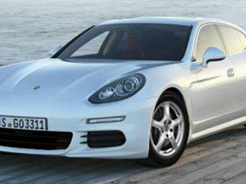 Used 2014 Porsche Panamera S image 1