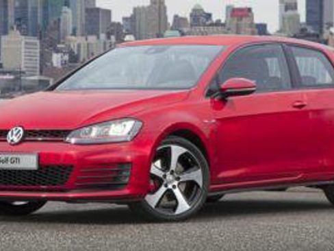 Used 2015 Volkswagen Golf 2-Door image 1