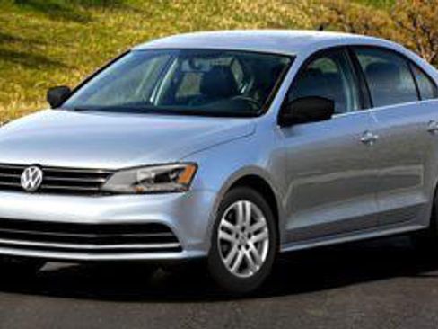 Used 2015 Volkswagen Jetta SE image 1