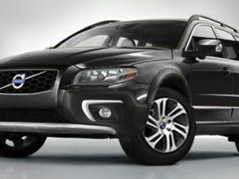 Used 2015 Volvo XC70 T6 w/ Proximity Package image 1
