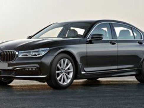 Used 2016 BMW 750i xDrive image 1