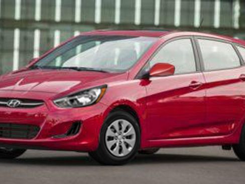 Used 2017 Hyundai Accent SE image 1