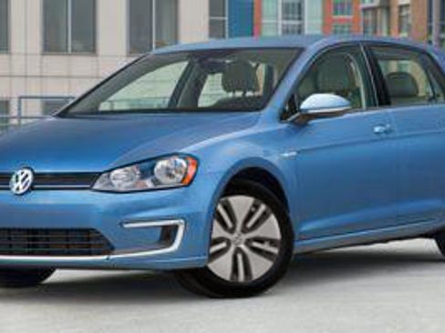 Used 2016 Volkswagen e-Golf SE image 1