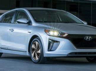 Used 2018 Hyundai Ioniq SEL image 1