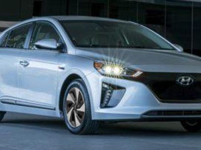 Used 2018 Hyundai Ioniq SEL w/ SEL Tech Package 02