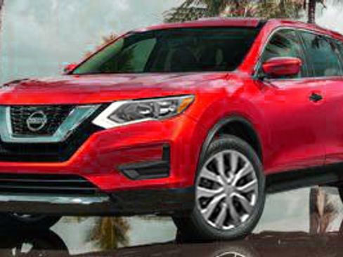 Used 2017 Nissan Rogue S image 1