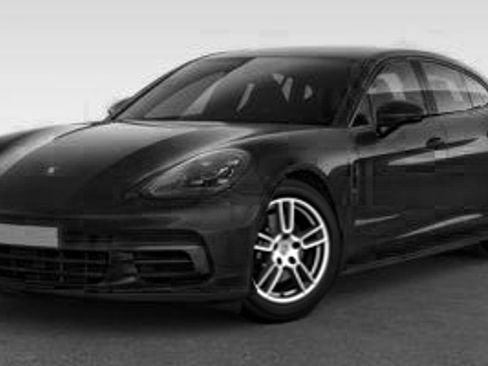 Used 2018 Porsche Panamera 4S image 1