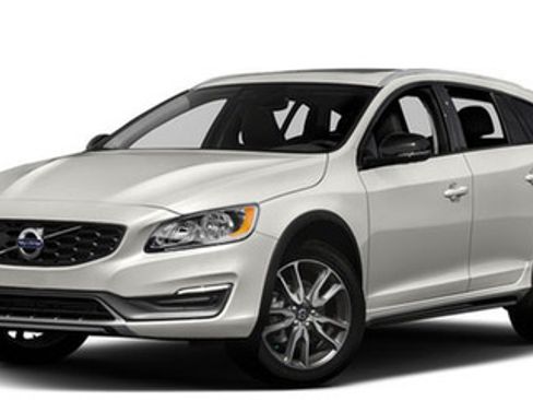 Used 2017 Volvo V60 T5 Cross Country w/ Convenience Package image 1