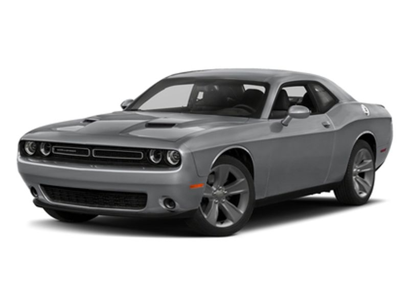 Used 2019 Dodge Challenger SXT image 1