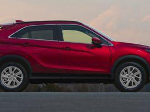 Used 2018 Mitsubishi Eclipse Cross ES image 1