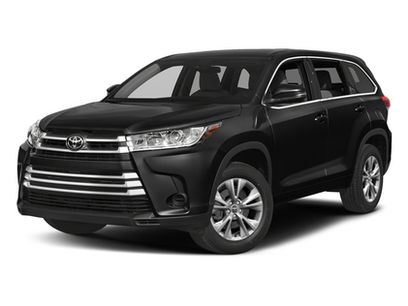 Used 2018 Toyota Highlander LE
