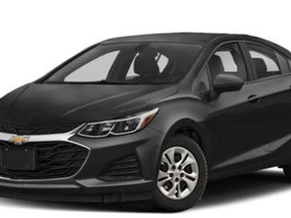 Used 2019 Chevrolet Cruze LT image 1