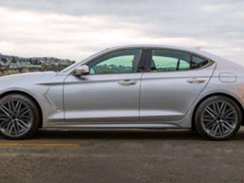 New 2026 Genesis G70 2.5T image 1