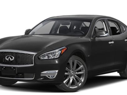 Used 2019 INFINITI Q70 Luxe