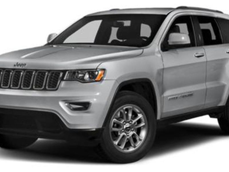 Used 2019 Jeep Grand Cherokee Altitude image 1