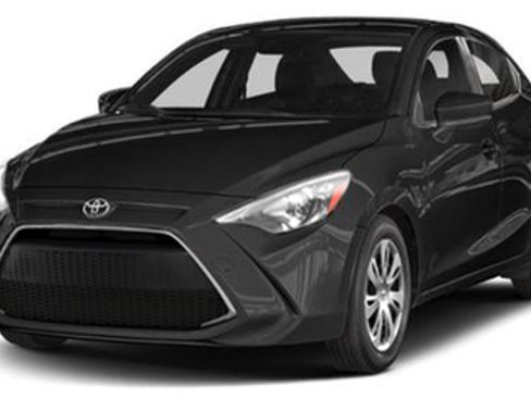 Used 2019 Toyota Yaris LE image 1