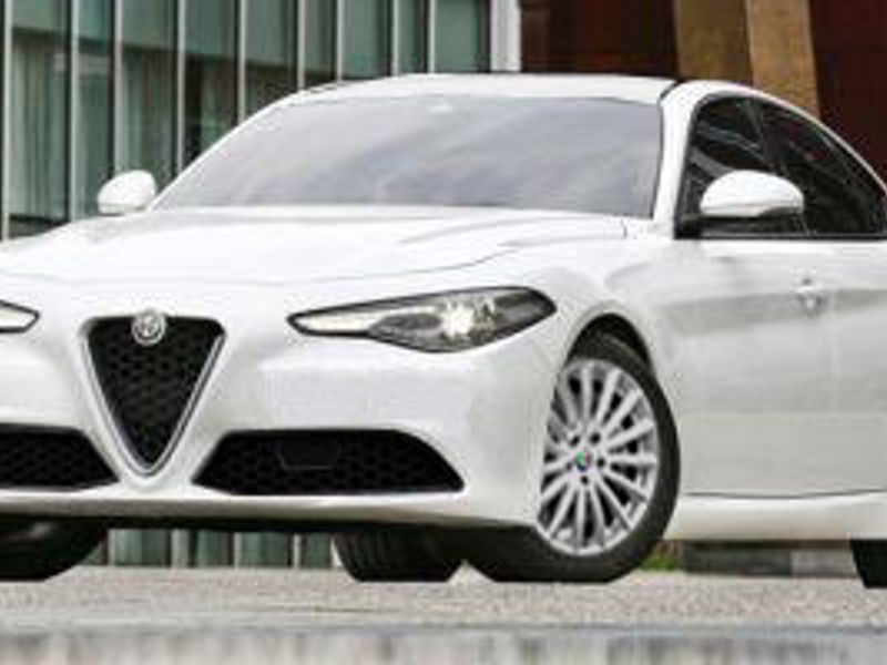 Used 2022 Alfa Romeo Giulia Veloce image 1