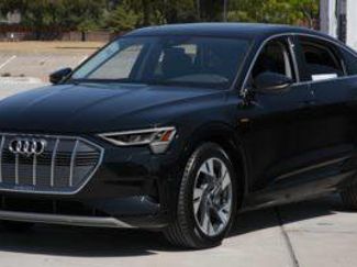 Used 2020 Audi e-tron Premium Plus image 1