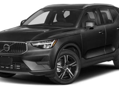 Used 2024 Volvo XC40 B5 Plus