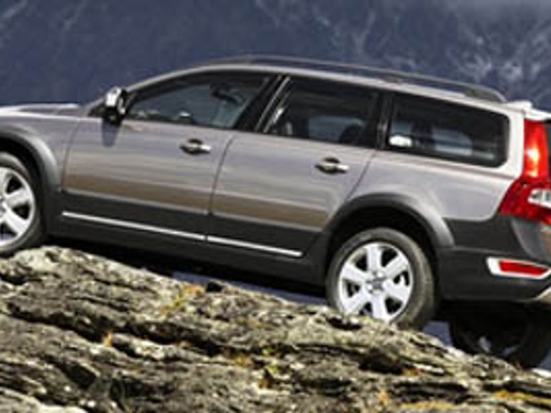 Used 2008 Volvo XC70 3.2 image 1