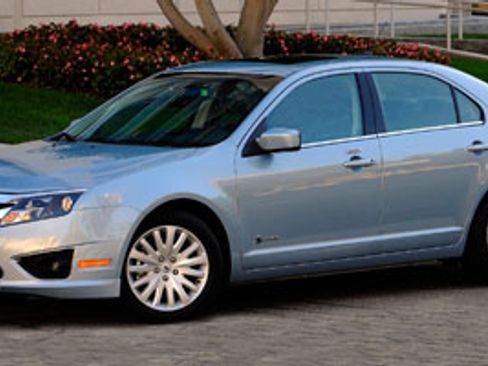 Used 2010 Ford Fusion Base image 1