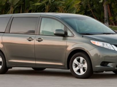 Used 2011 Toyota Sienna LE