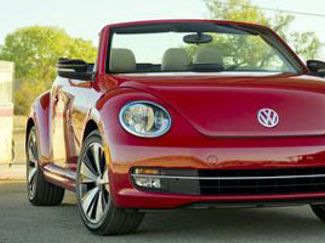 Used 2013 Volkswagen Beetle 2.0T video 1