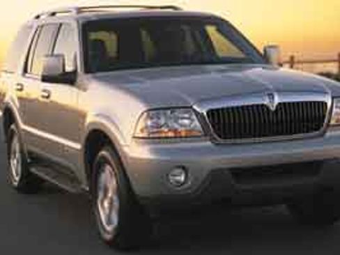 Used 2005 Lincoln Aviator AWD image 1