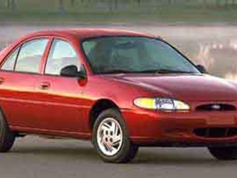 Used 2002 Ford Escort Sedan image 1