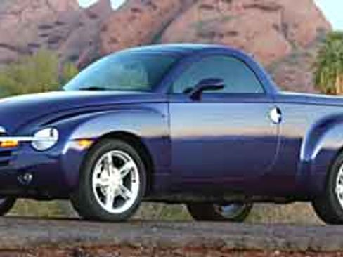 Used 2004 Chevrolet SSR w/ Preferred Equipment Group image 1