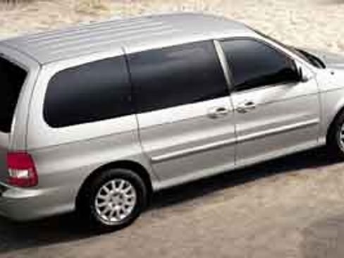 Used 2005 Kia Sedona LX image 1