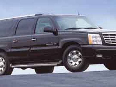 Used 2005 Cadillac Escalade ESV AWD image 1