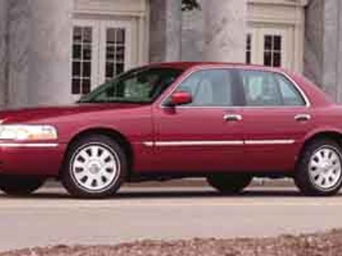 Used 2004 Mercury Grand Marquis GS image 1