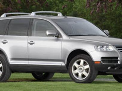Used 2006 Volkswagen Touareg V8